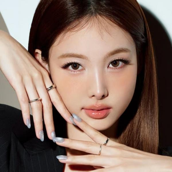 TWICEナヨンがミューズ!韓国発「FINGER SUIT」から冬のきらめきを纏う「WINTER COLLECTION 2025」全10種が登場