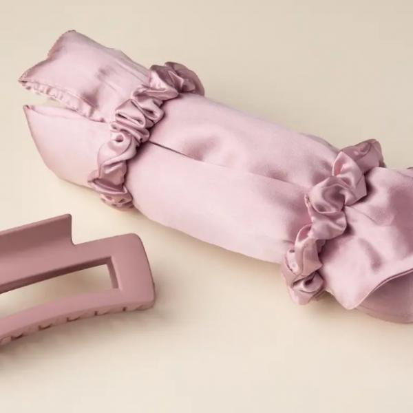 熱を使わずに美巻き髪♡ 日本初ヒートレスカール「CareHair」のシルク100%シリーズが登場
