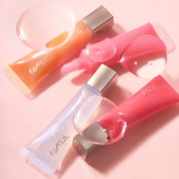 むっちり、ぷっくり、厚膜リップ。エクセルから美容液発想のトリートメントグロスが登場♡