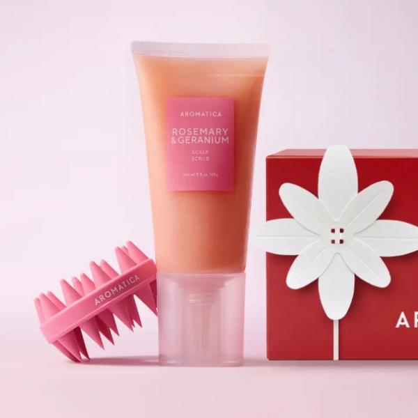 甘く華やかなゼラニウムの香りに包まれて♡AROMATICA数量限定ホリデーヘアキット登場