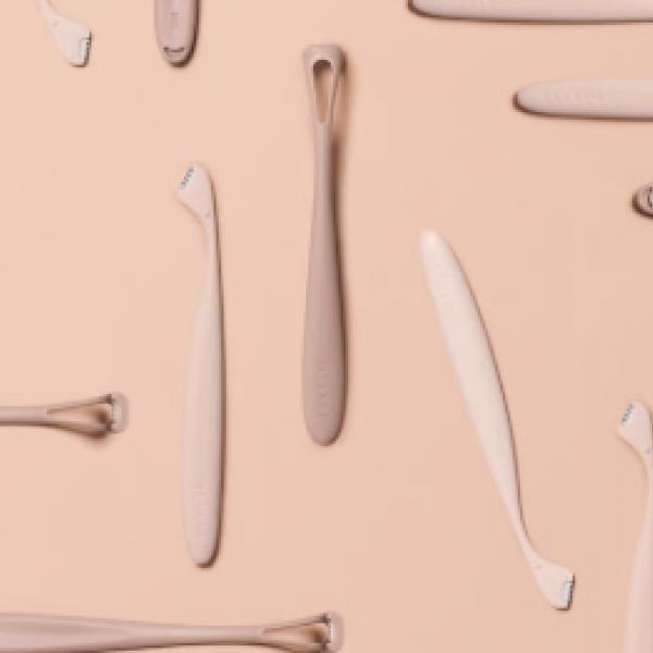 まゆの仕上げがもっと楽に♡「miness」から超ミニ刃のプチまゆ用カミソリが3月2日新登場◎