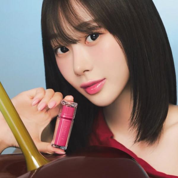 話題の韓国コスメ「EITHER&」から待望の新色登場♡アルコールプルーフで崩れ知らずのリップティント