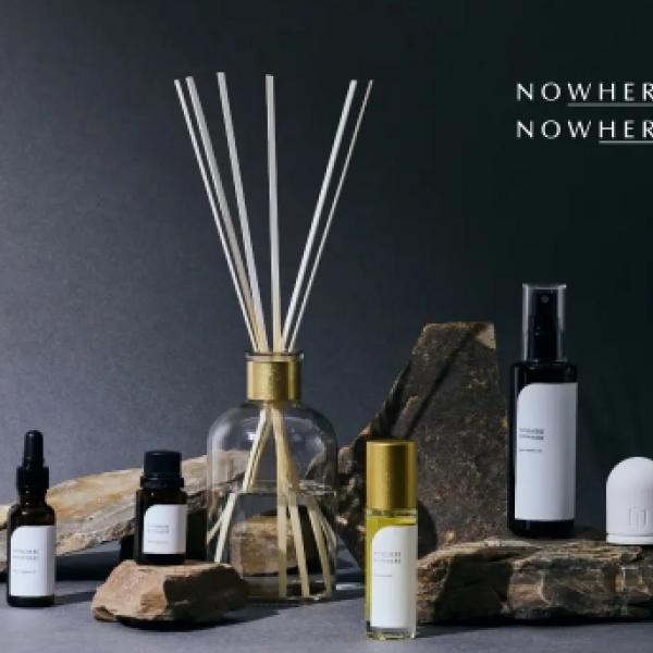 「NOWHERE NOWHERE」の全12種フレグランスが展示会で体験できる