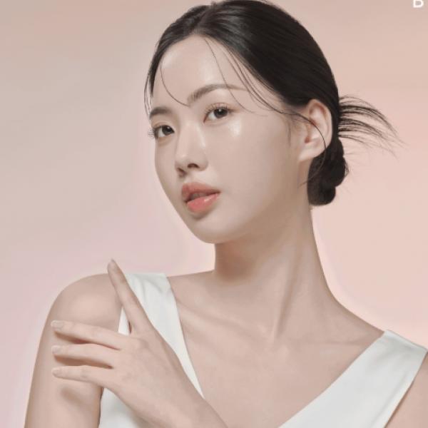 人気YouTuberマリリンの技術が詰まった♡vim BEAUTY「18 ecru」新色で叶える素肌錯覚ファンデーション