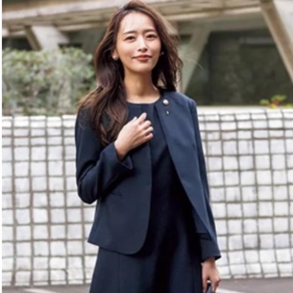 【KASHIYAMA×VERY】ママの"ネイビーデビュー"を応援!近藤千尋さん着用のオーダースーツで入園式から保護者会まで自信が持てる一着に