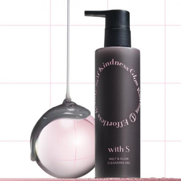 美容家18年の集大成!「洗うたびにツヤ肌へ」導く新発想クレンジングが誕生♡