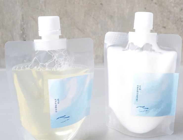 【新発売】陸前高田産わかめから生まれた革新的ヘアケア♪ ライフスタイルブランド「ura」からノンボトルパッケージ登場で地球にも髪にも優しく