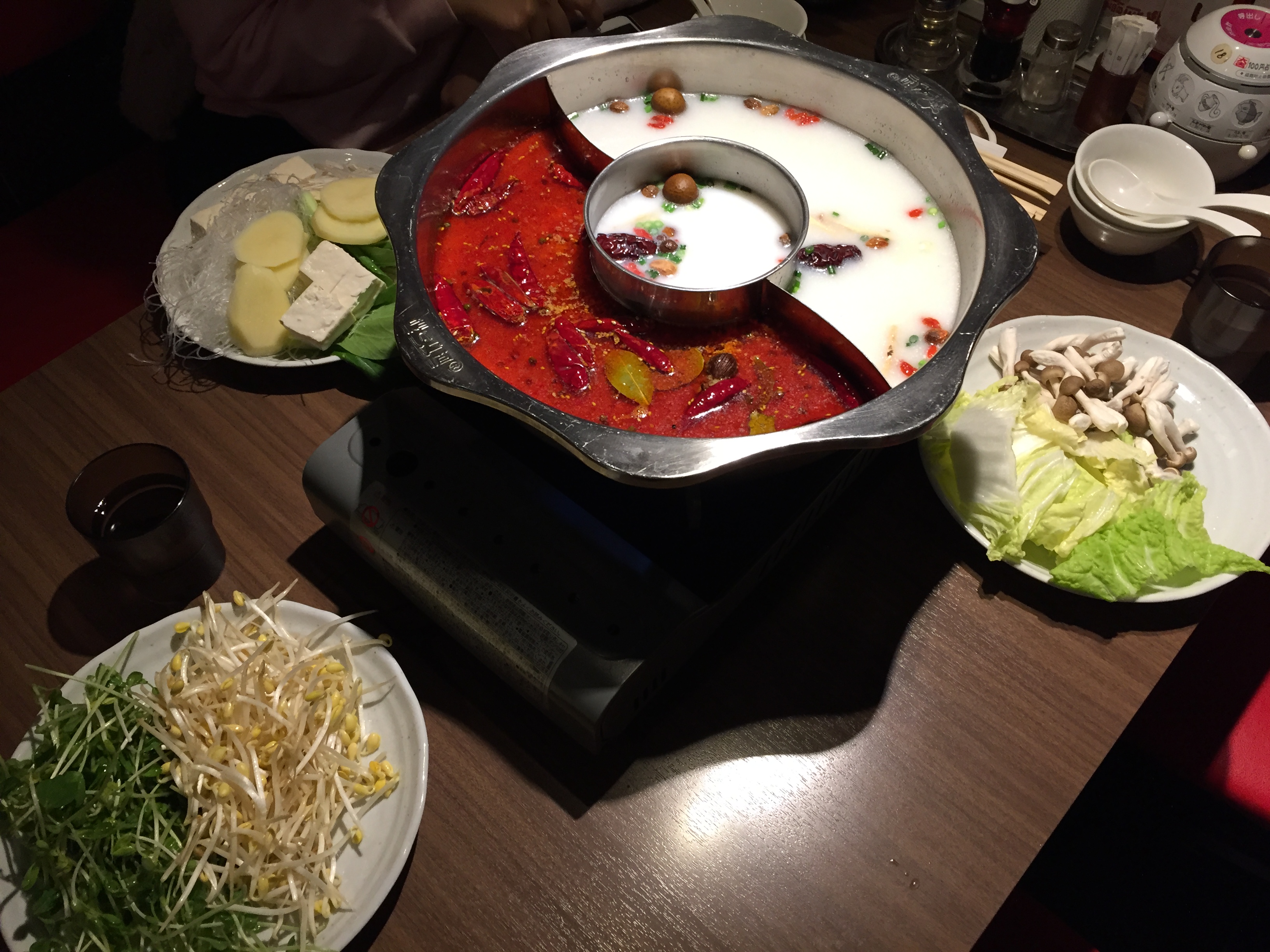 デトックス効果抜群♡火鍋を食べよう！