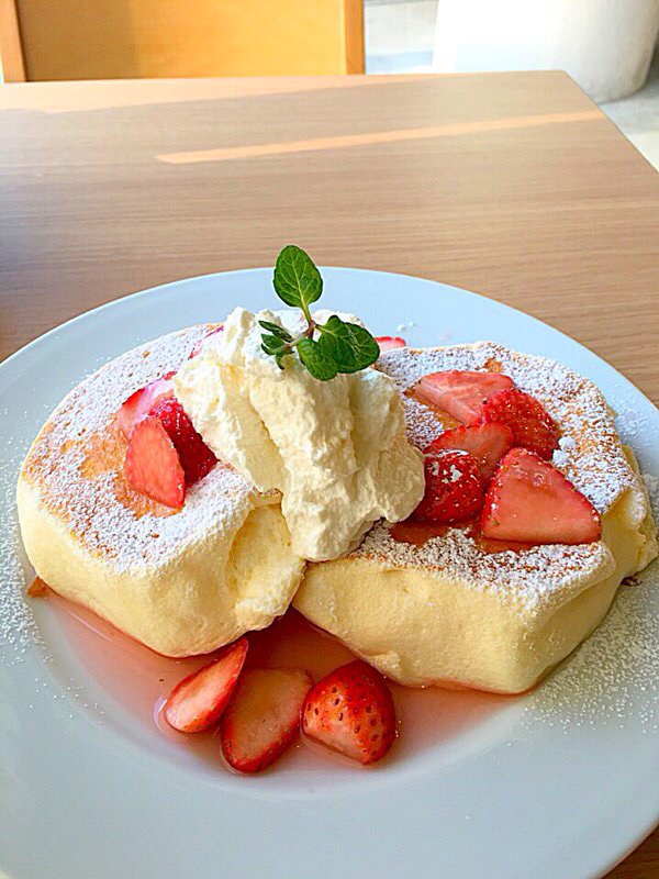 スプーンで食べる？！パンケーキ