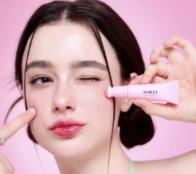 【SNSで話題の"水のりチーク"】肌に密着して一日中キレイ!Kビューティーブランド「tam beauty」から登場◎