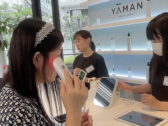 【東京】ヤーマンの"進化するAI美顔器"をお試しできるポップアップを開催中