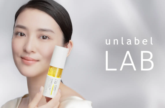 武井咲さんが新セレブリティに♥「unlabel LAB」超高圧*⁶浸透*⁷テクノロジーでビタミンC誘導体*²配合の美容液「V エッセンスN*³」など大幅リニューアル♡