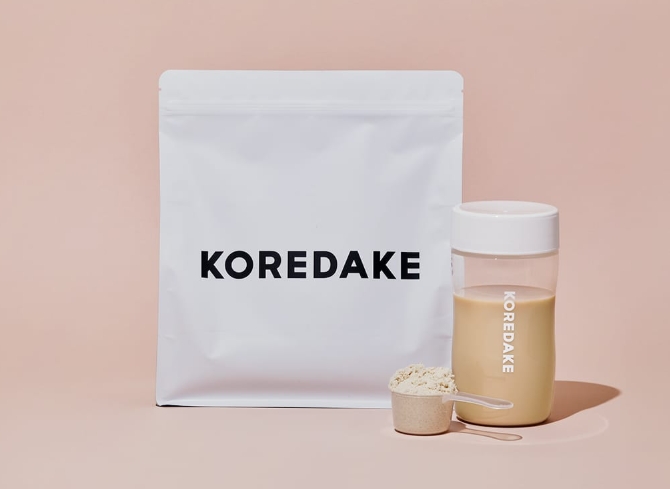 忙しい現代女性の救世主！管理栄養士監修『KOREDAKE』の完全栄養プロテインが選ばれる理由とは？