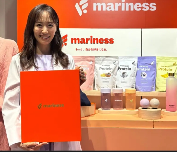 美容誌『美的』イベントで大反響♡【mariness】新商品「チャコール青汁」が"抹茶みたい"で飲みやすすぎると話題◎専門家監修「ネムリカパジャマ」で睡眠革命も♪