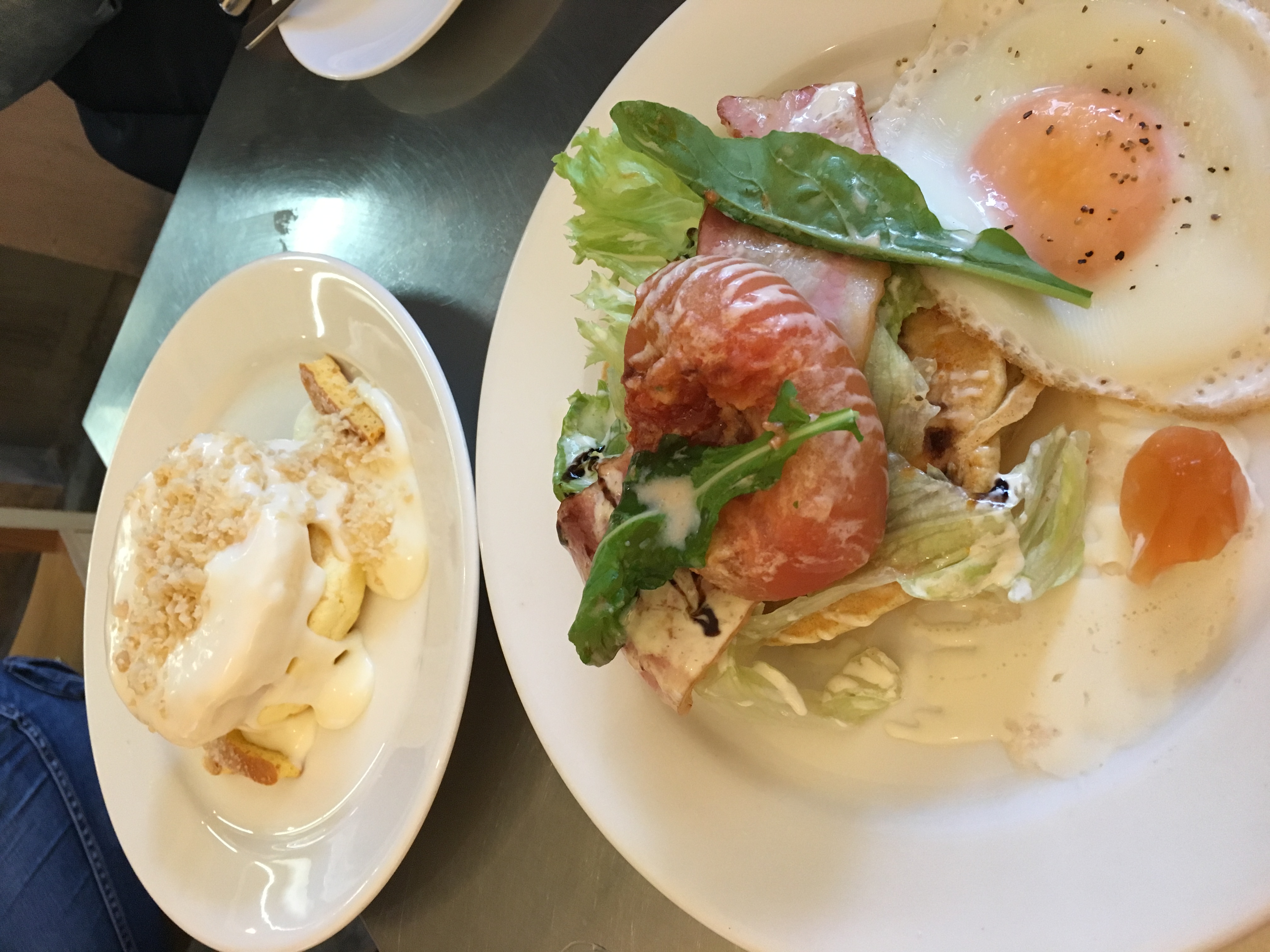 原宿のレインボーパンケーキ