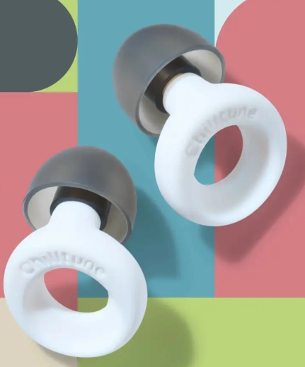 騒音がシワの原因に！？美容と集中力を守る新感覚耳栓「Chilltune」が登場♡