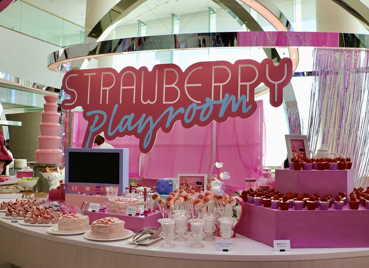 【舞浜】乙女心にキュンキュン♡ヒルトン東京ベイ 苺デザートブッフェ「ストロベリープレイルーム」