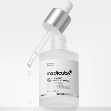 毛穴悩みの本質に向き合う、攻めの“毛穴ケア”。medicubeから高純度グリシルグリシン配合の新ラインが登場