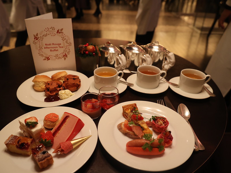 【東京】グランド ハイアット 東京のクリスマスブッフェ♡“ルージュカラー”のケーキや赤いクリーム入りシュー