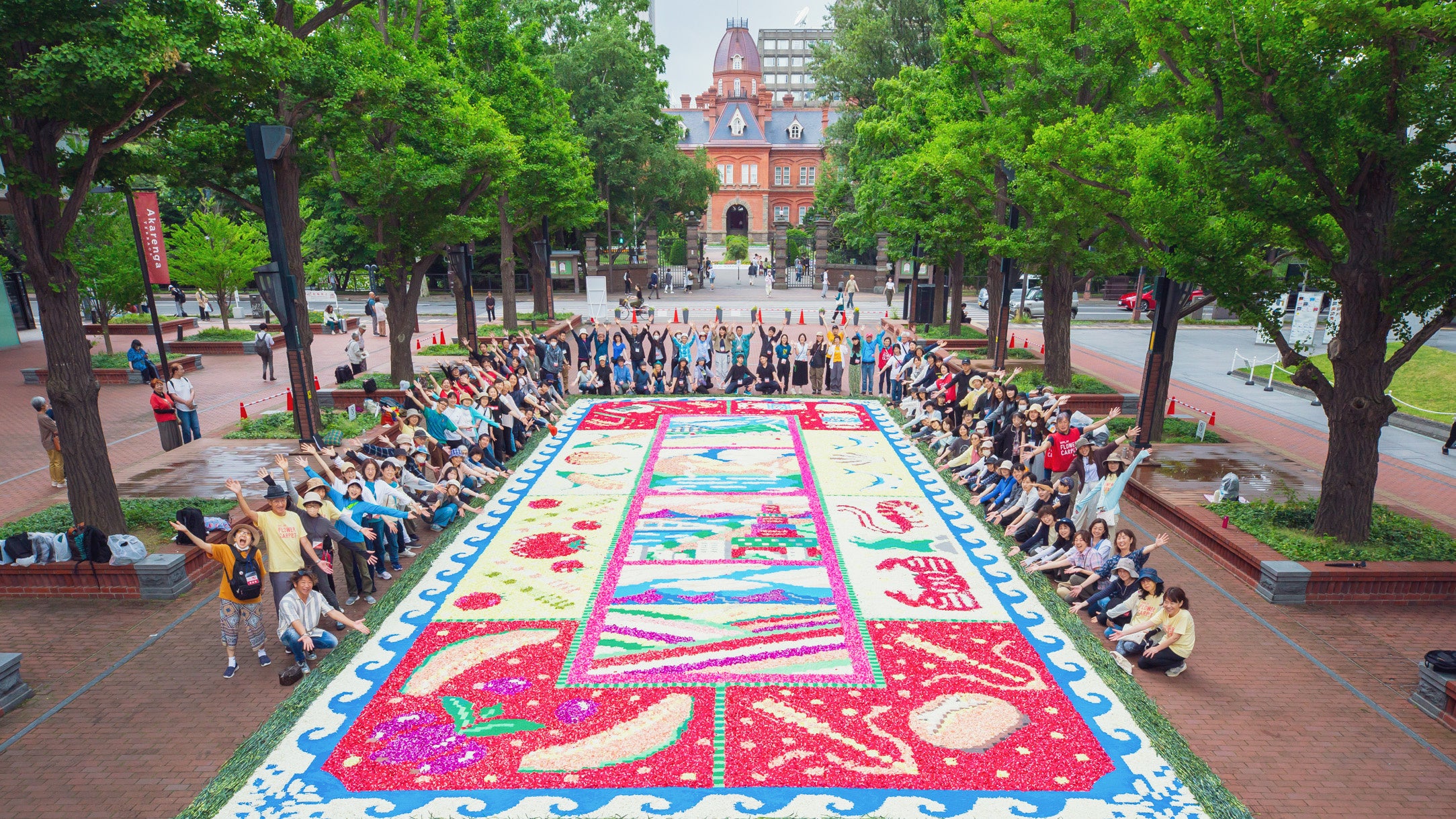 花びらで描く街の絵画、札幌フラワーカーペット2026