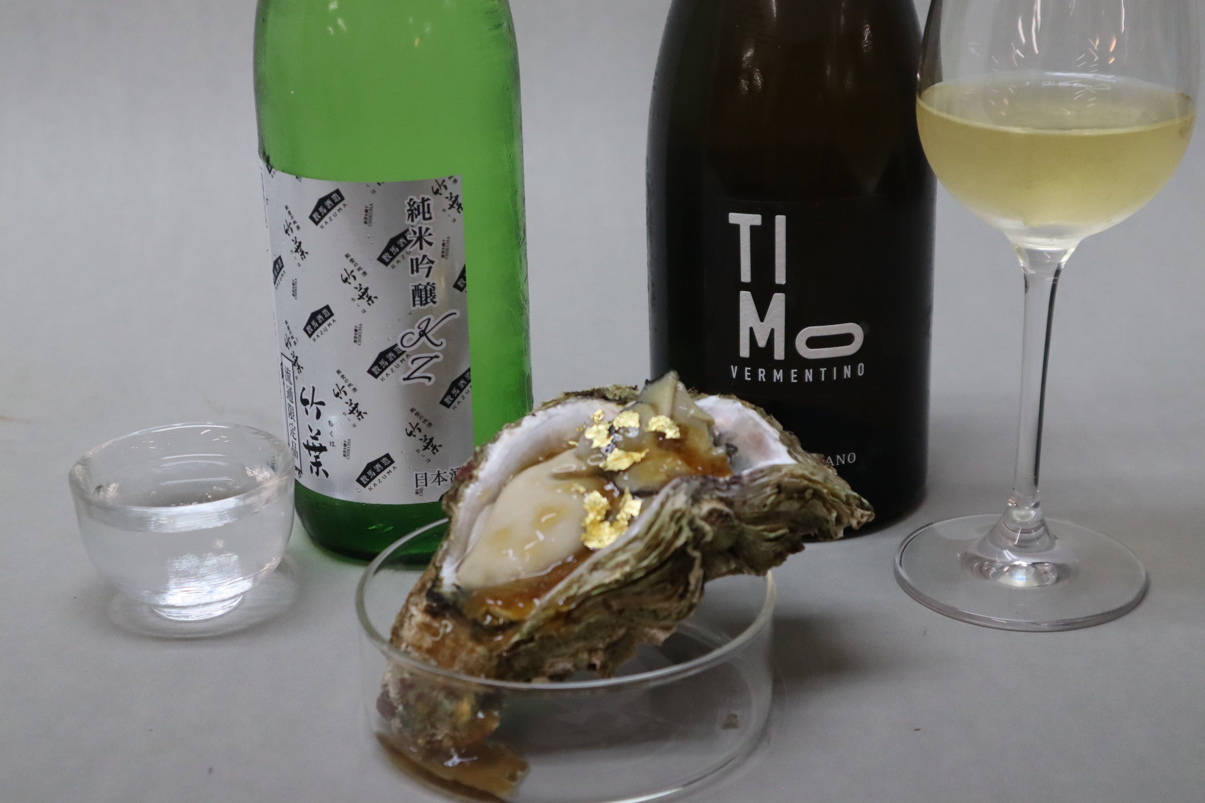 金沢で食べる、能登の夏。天然岩牡蠣と金箔ジュレの期間限定皿