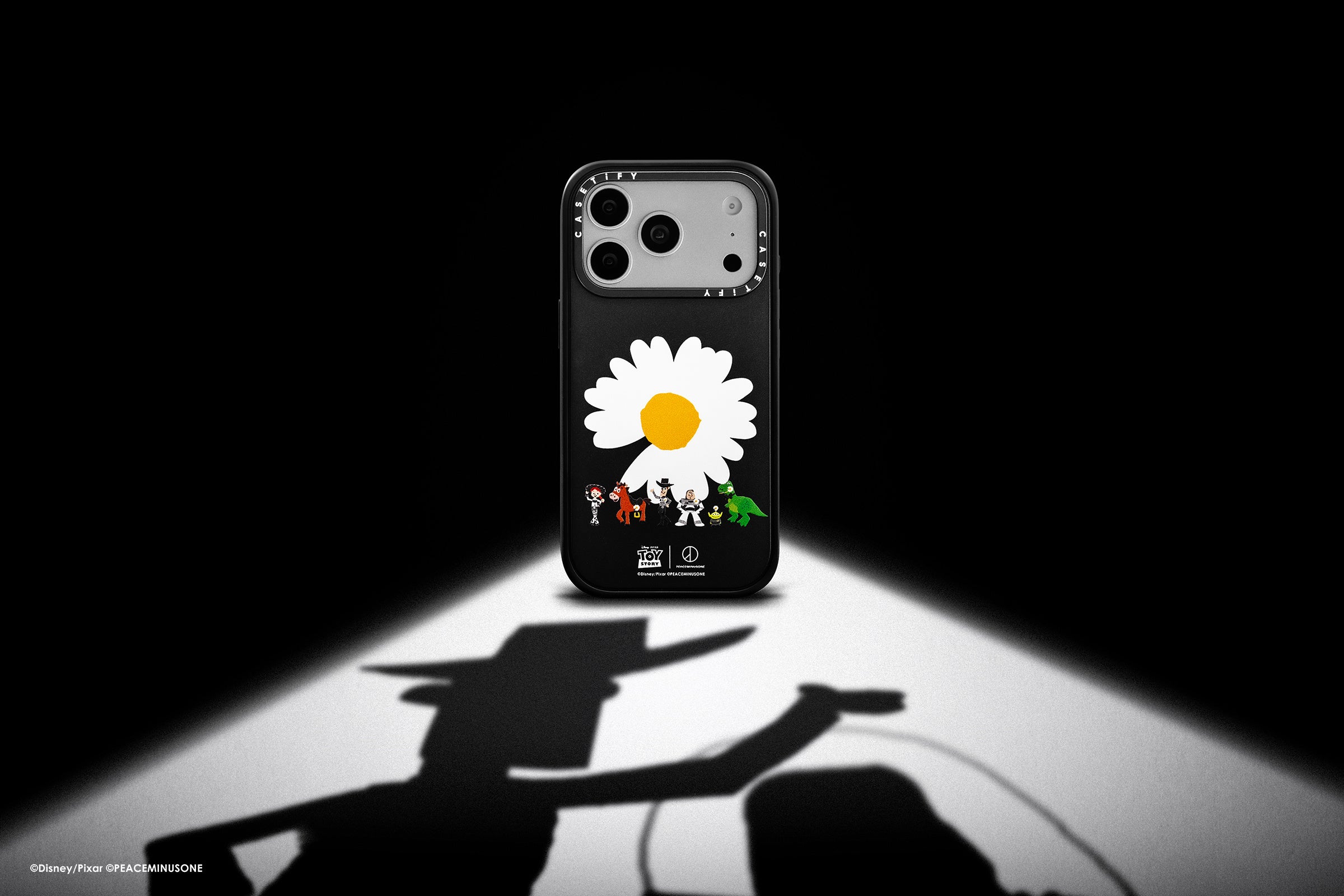 トイ・ストーリー×ピースマイナスワンが一つに——CASETiFYの夏限定コレクション