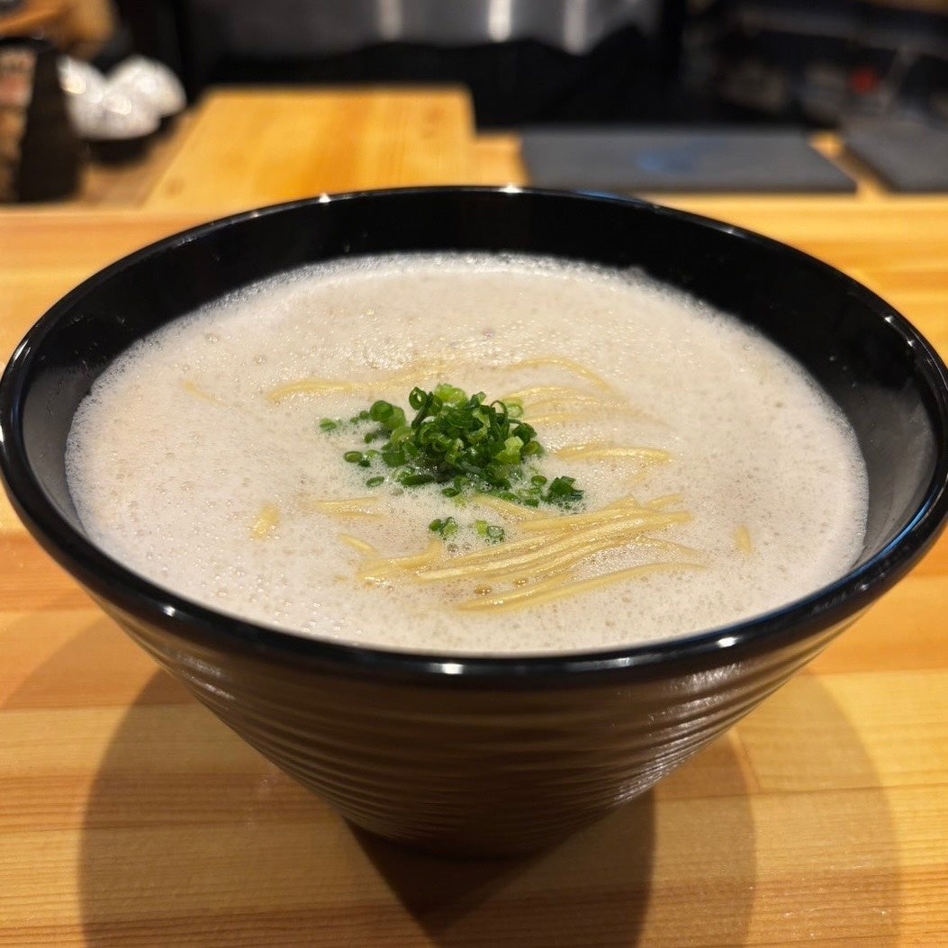 鮨の後にラーメン、そしてカレー。池袋「鮨奉弘」の完結するコース