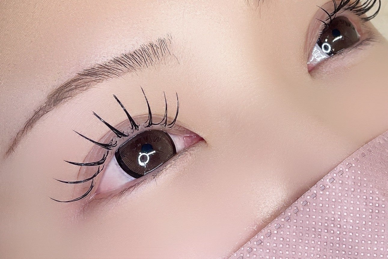 ヘアサロンで目元ケアも一度に。LUMIA eyelashが関西・和歌山に拡大