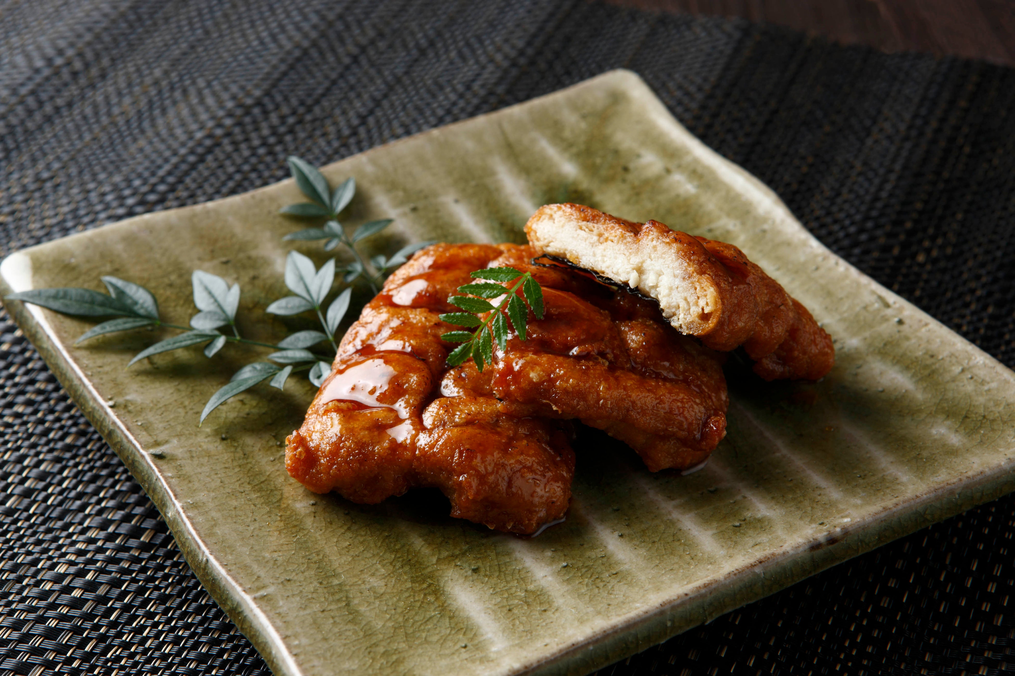 豆腐と湯葉で夏のご飯を格上げ。植物性の『蒲焼き風』新登場