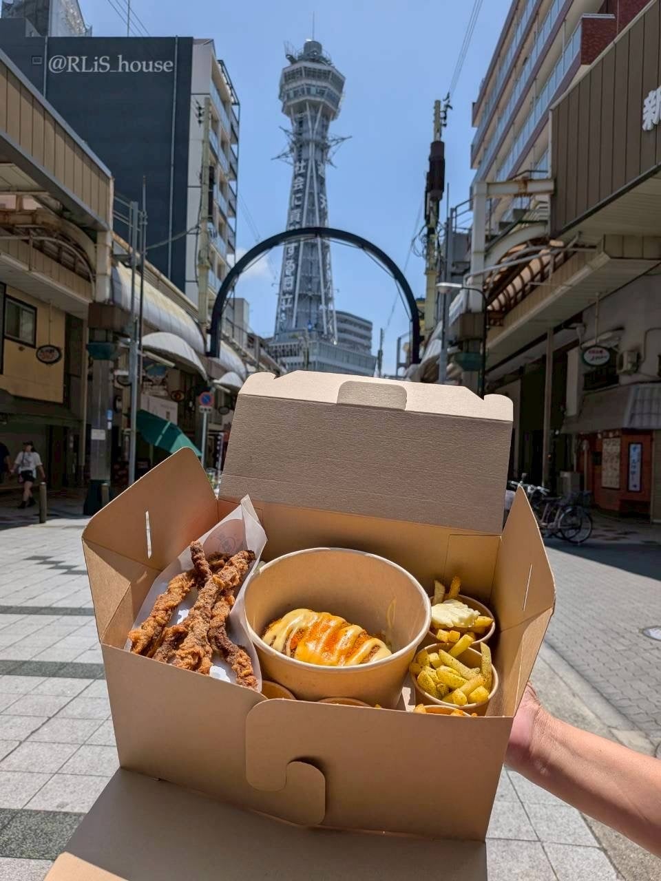 70年の食肉卸が『揚げもん専門店』に。新世界コロッケが7月誕生