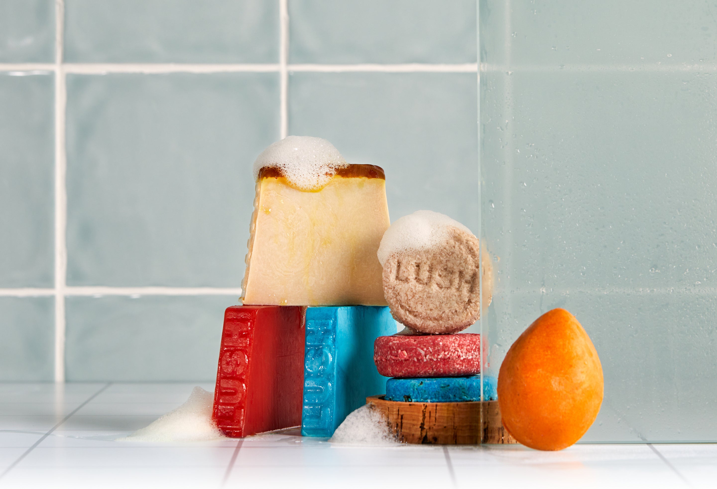 バスルームから始めるプラスチックフリー、LUSHネイキッドの哲学