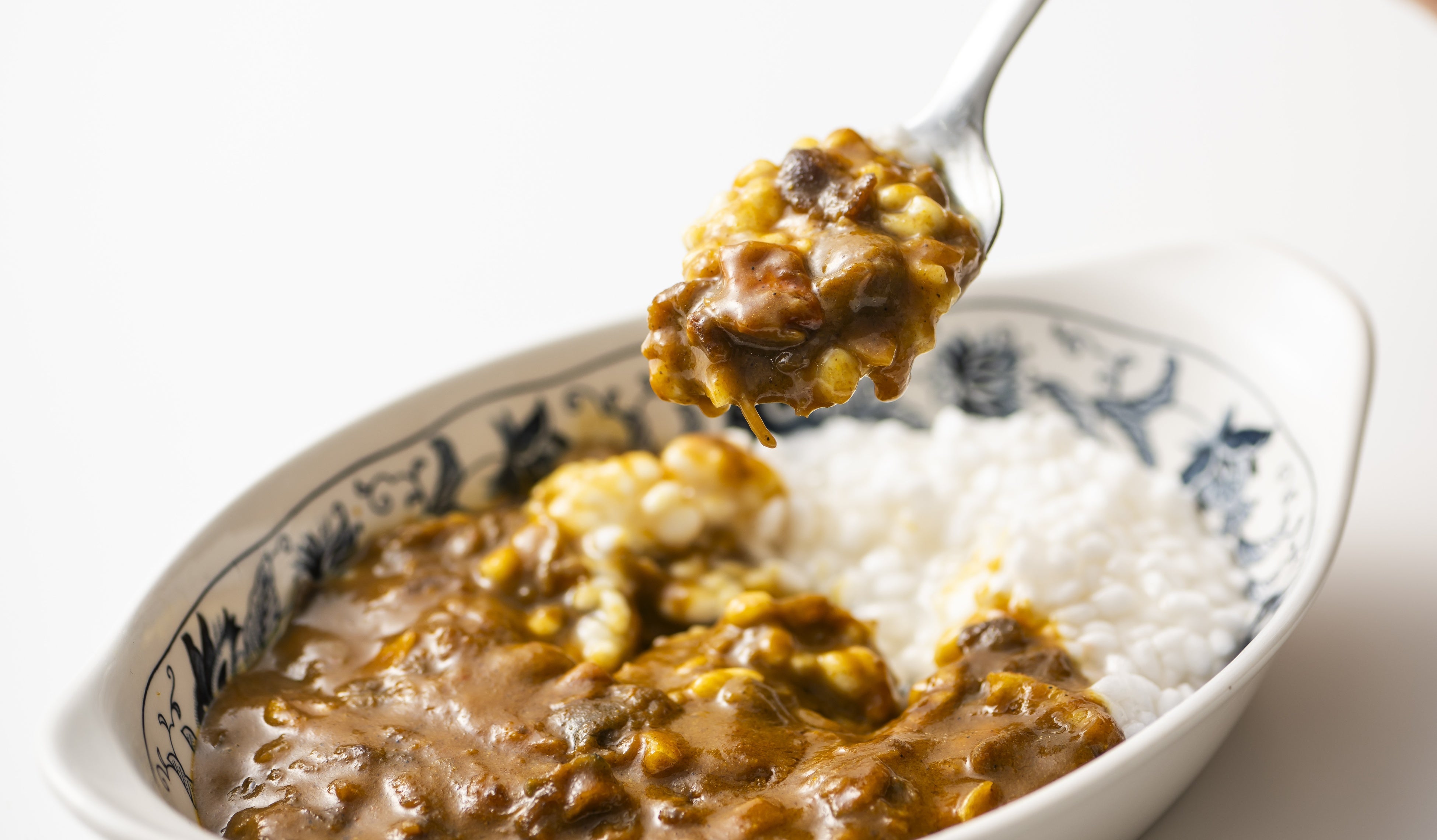 お湯を注ぐだけ、34種スパイスの本格ケトン対応カレー