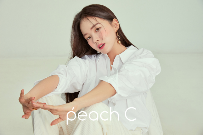 シートがゲルに変わる。PeachCウォーターゲルマスク