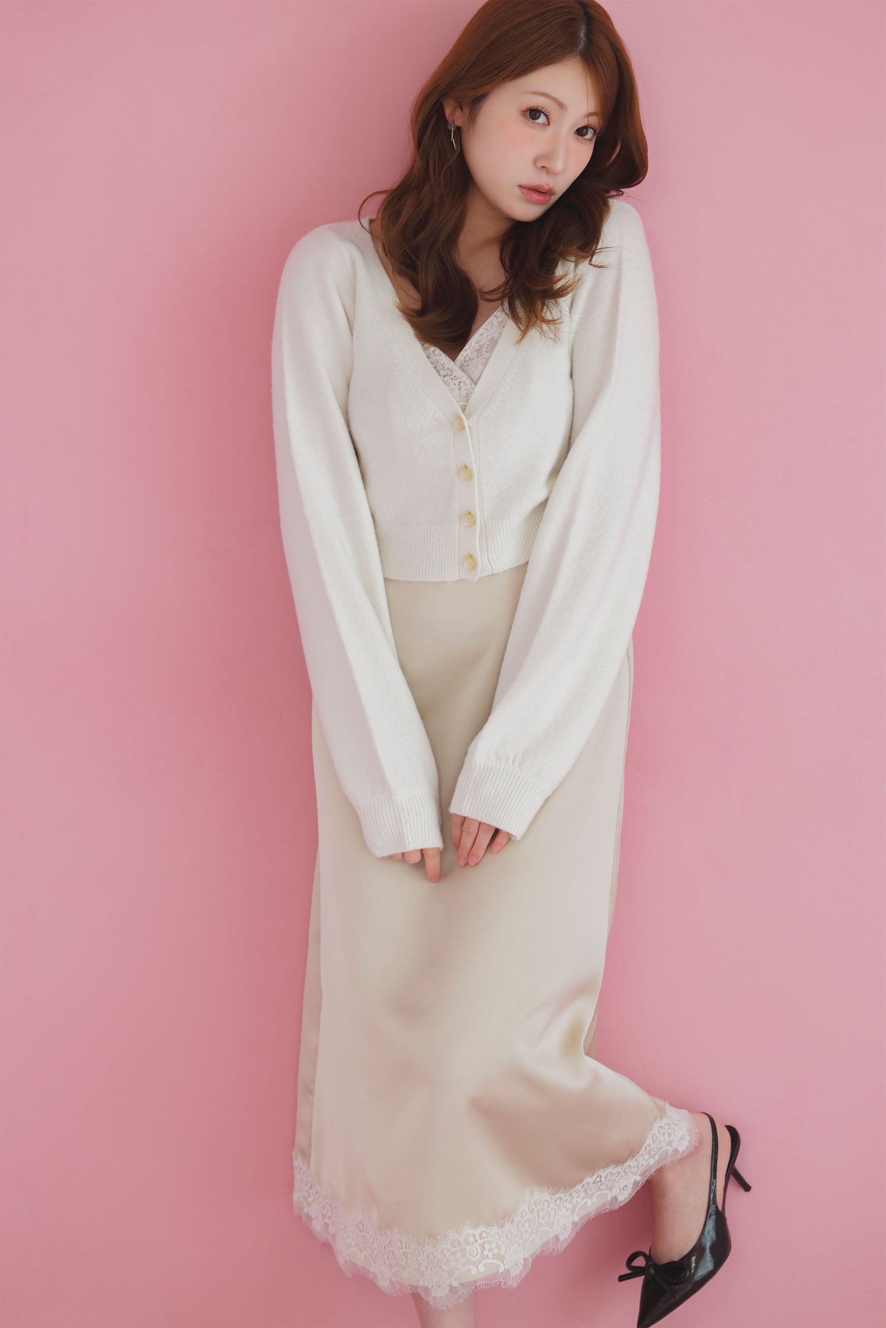 【吉田朱里】バックプレートショートカーディガン