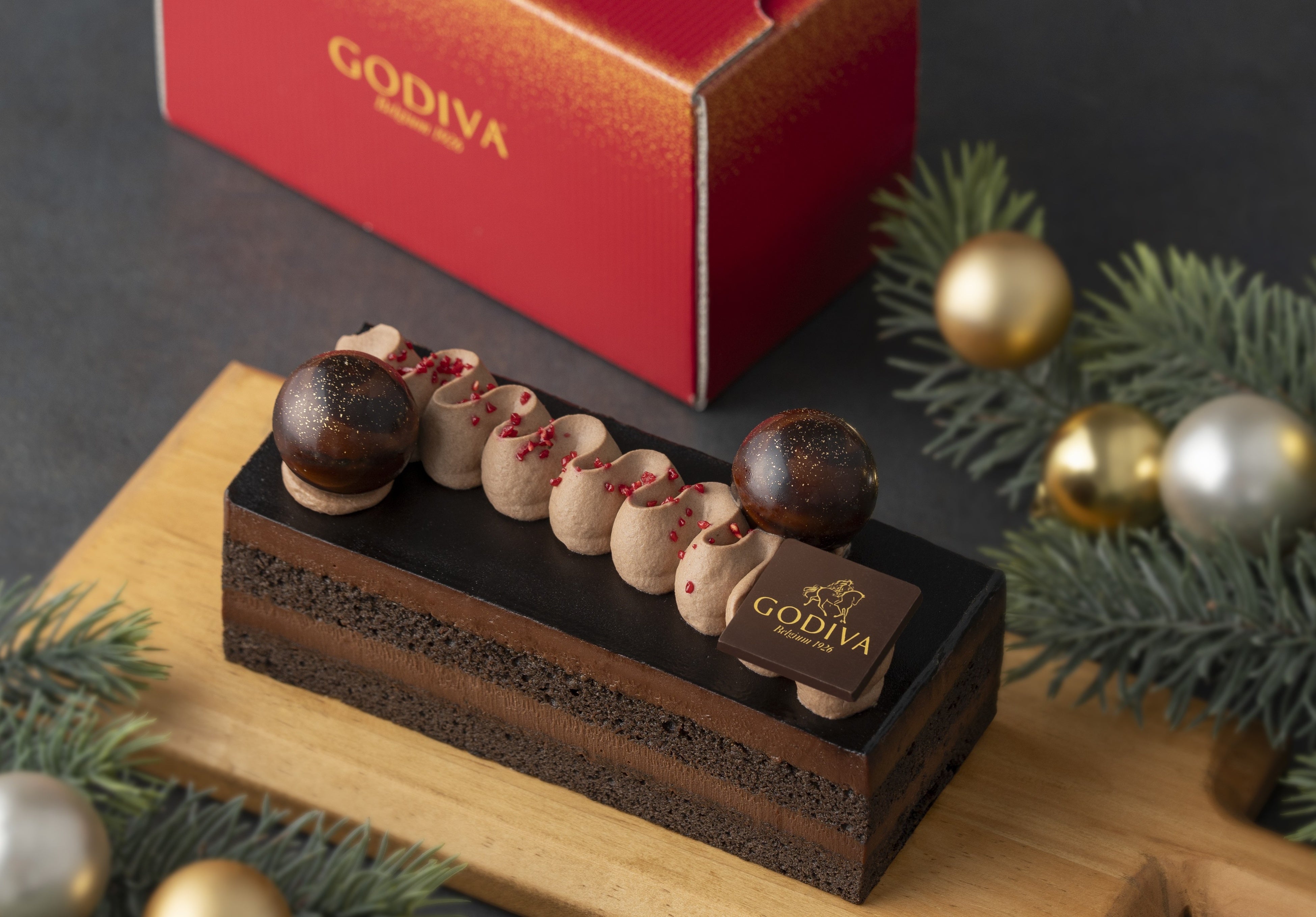 「ゴディバ ル グランド ショコラ ケーキ」濃厚カカオのクリスマスケーキ