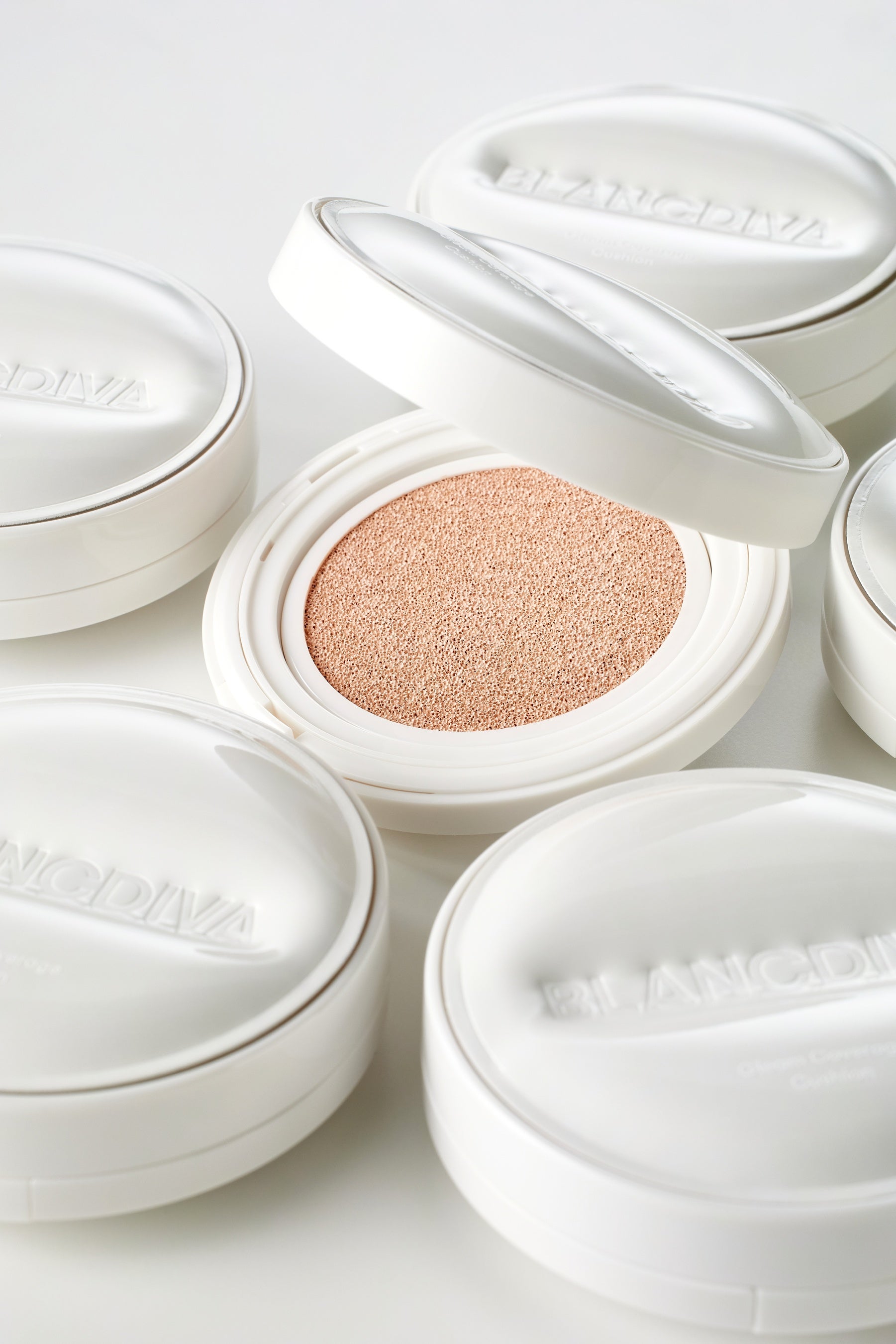 GLEAM COVERAGE CUSHION