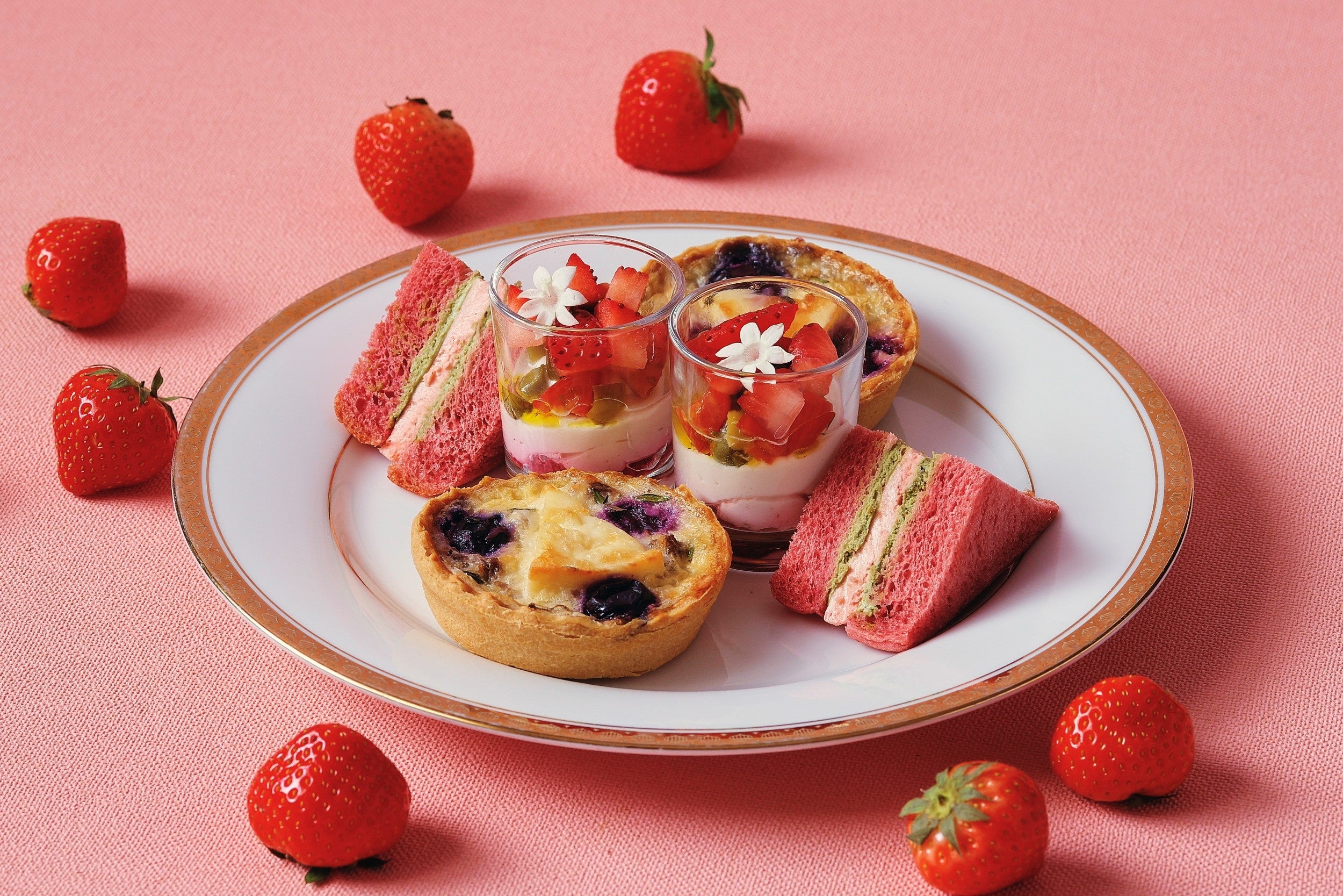 苺バターサンド　ミント風味
