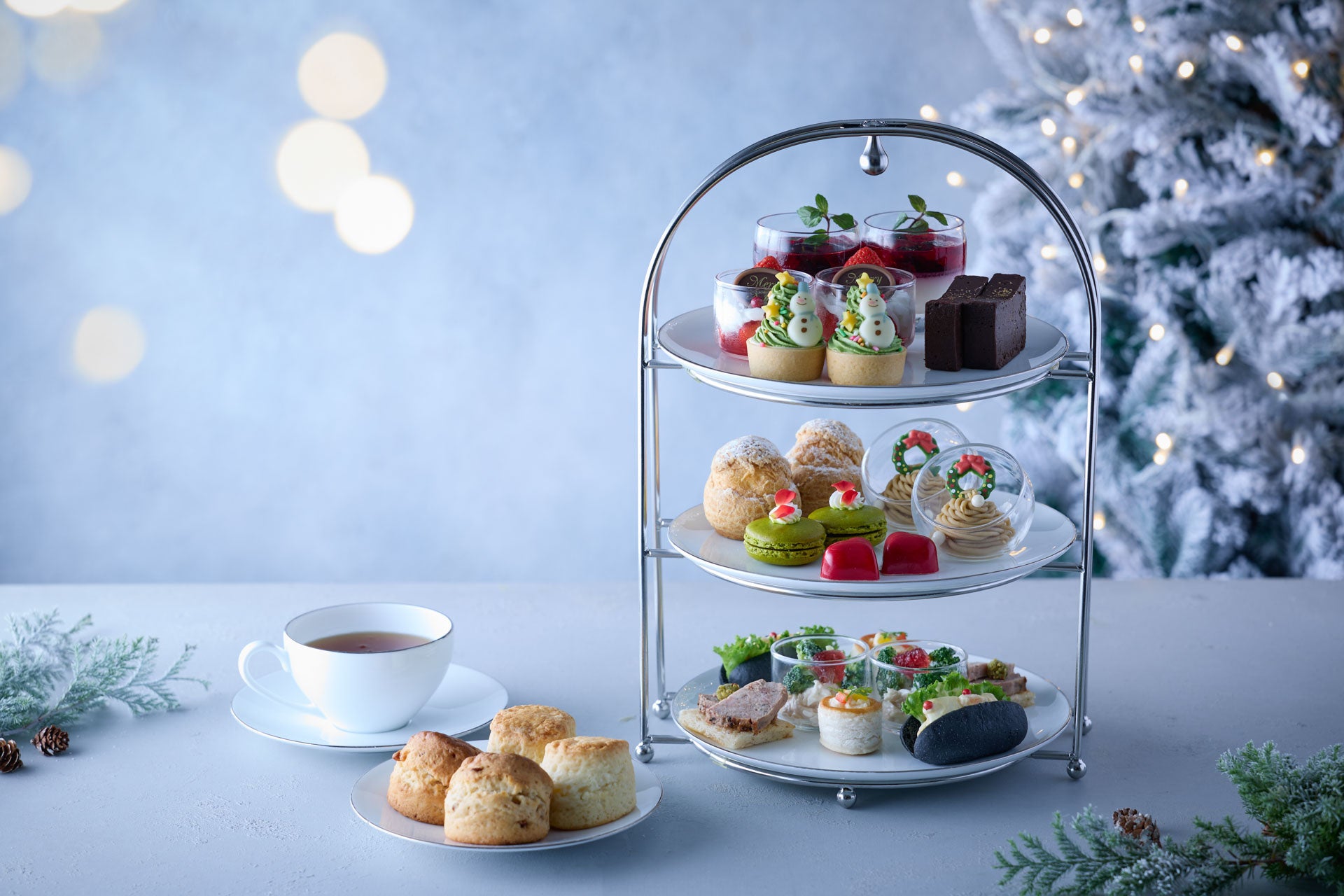 ウェスティンホテル東京、週末と平日で違うクリスマスのアフタヌーンティー