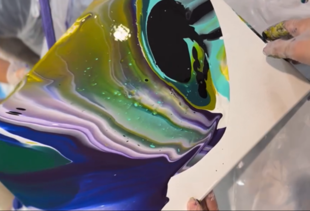 流水アート柄
