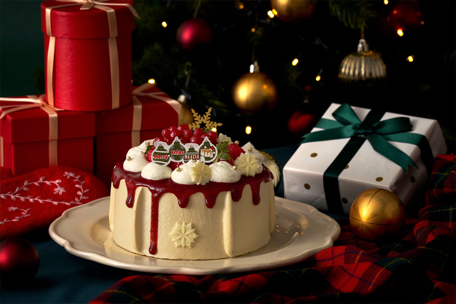 苺と紅茶のXmasシフォンケーキ