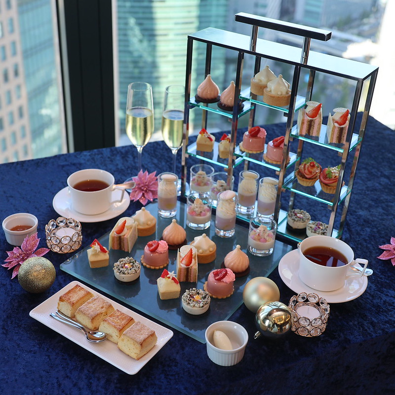 【東京】コンラッド東京“まるで宝石箱”なアフタヌーンティー♡クリスマスオーナメント風の紅茶ムースなど