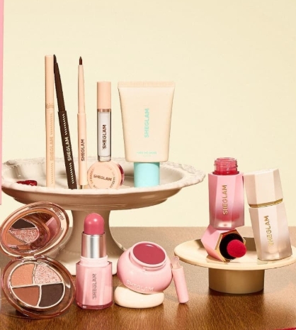 毎日ときめきを開封♡SHEGLAM「Sugar, Spice & Everything Glam Advent Calendar Box」で特別なホリデーシーズンを◎