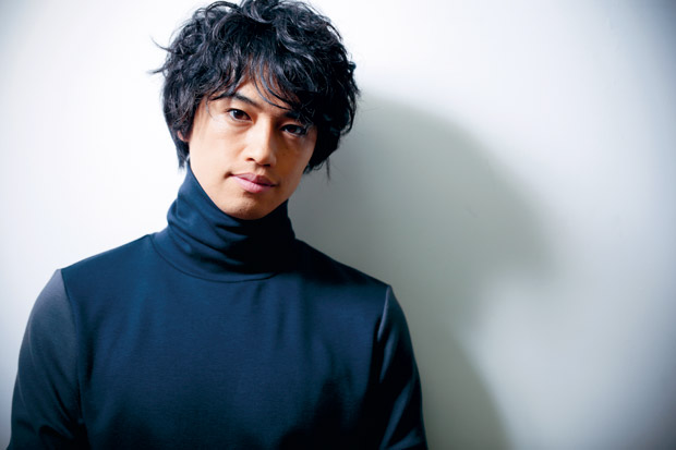 人気急上昇！！セクシーさも兼ね備えたイケメン俳優、斎藤工の魅力